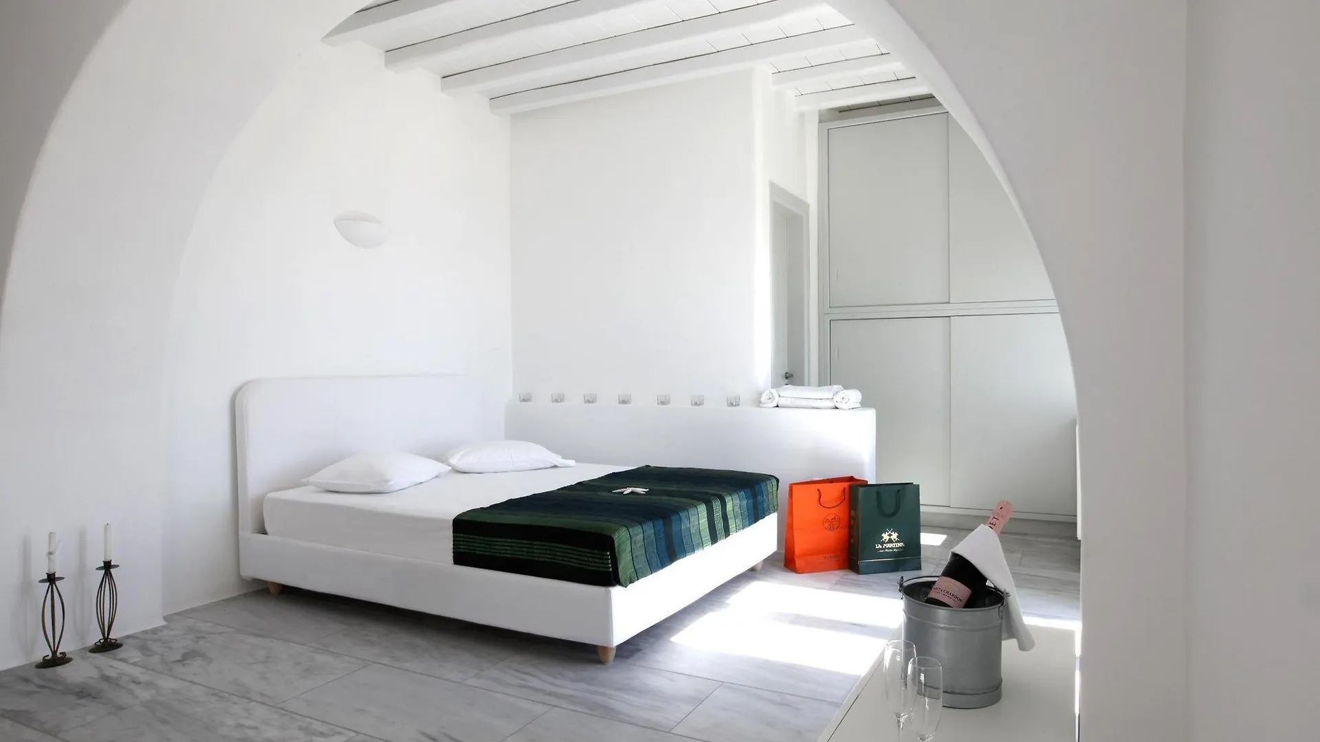 Olia Hotel Tourlos