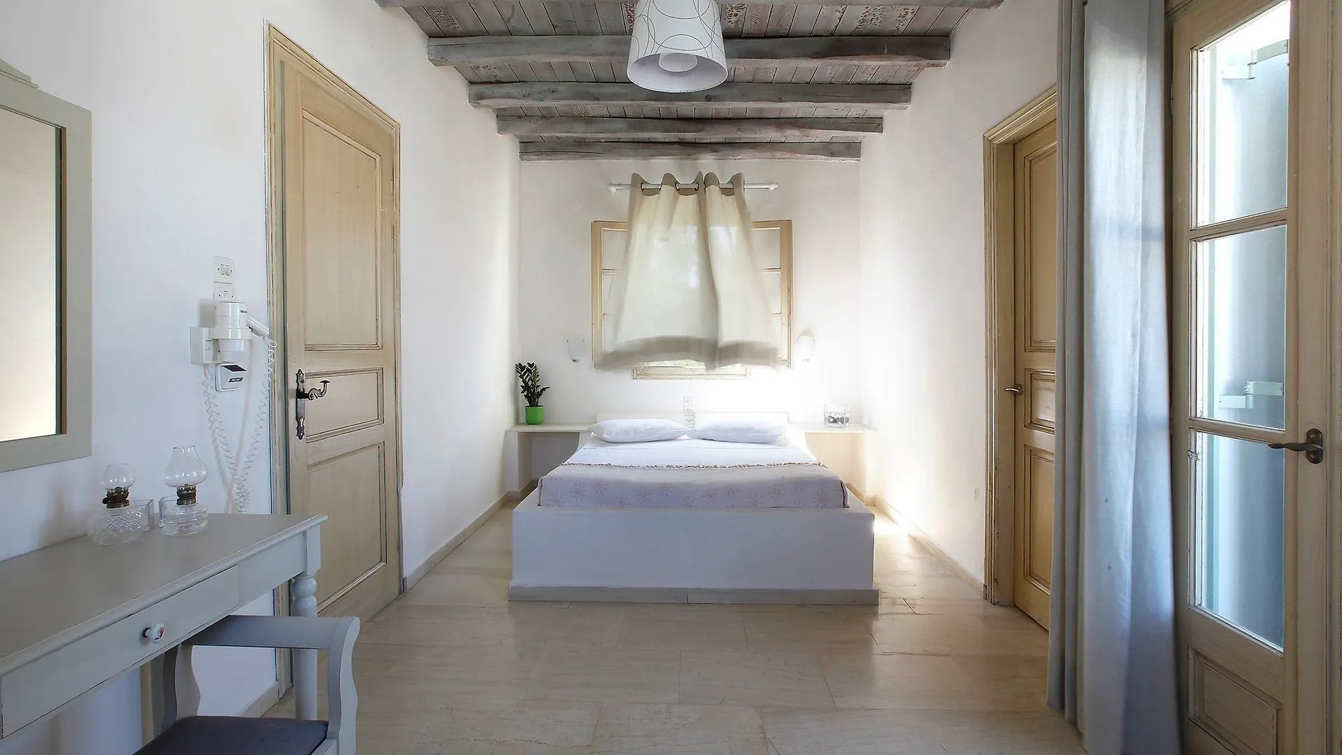 Olia Hotel Tourlos
